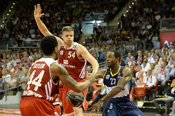 相比之下 相比之下